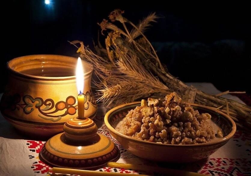 Вкус Рождества: как от старого к современному оформлять домашний стол