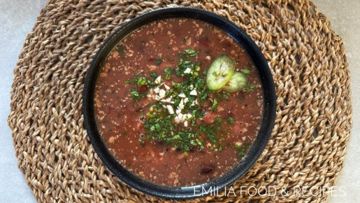 Постный фасолевый суп с орехами по армянской кухне