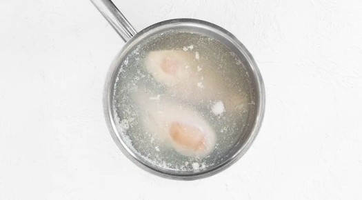 Салат с курицей, сыром и помидорами: легкий пошаговый рецепт