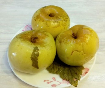 Как правильно приготовить моченые яблоки на зиму