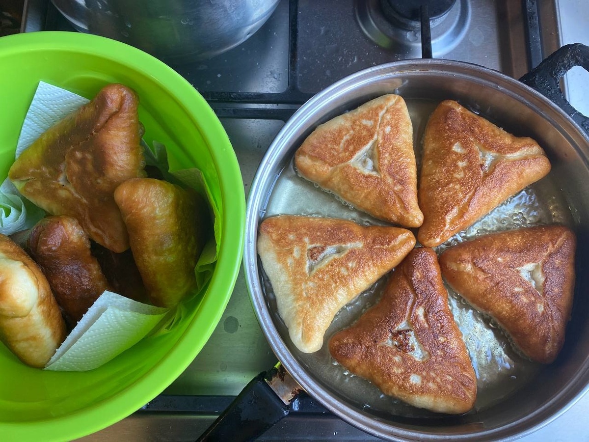 Секреты сочной начинки для беляшей от бабушки