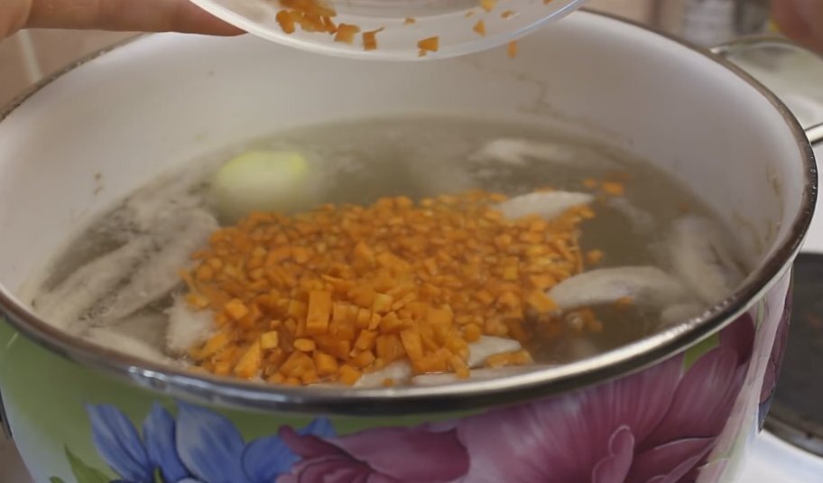 Суп с сырными фрикадельками: блюдо, которое покорит ваше сердце