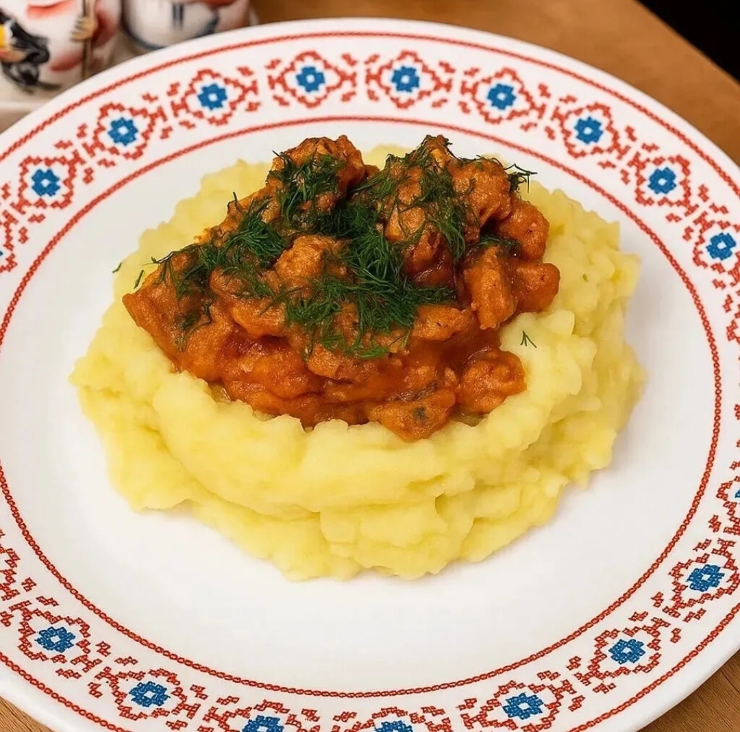 Нежная печень по-строгановски: простой способ удивить близких