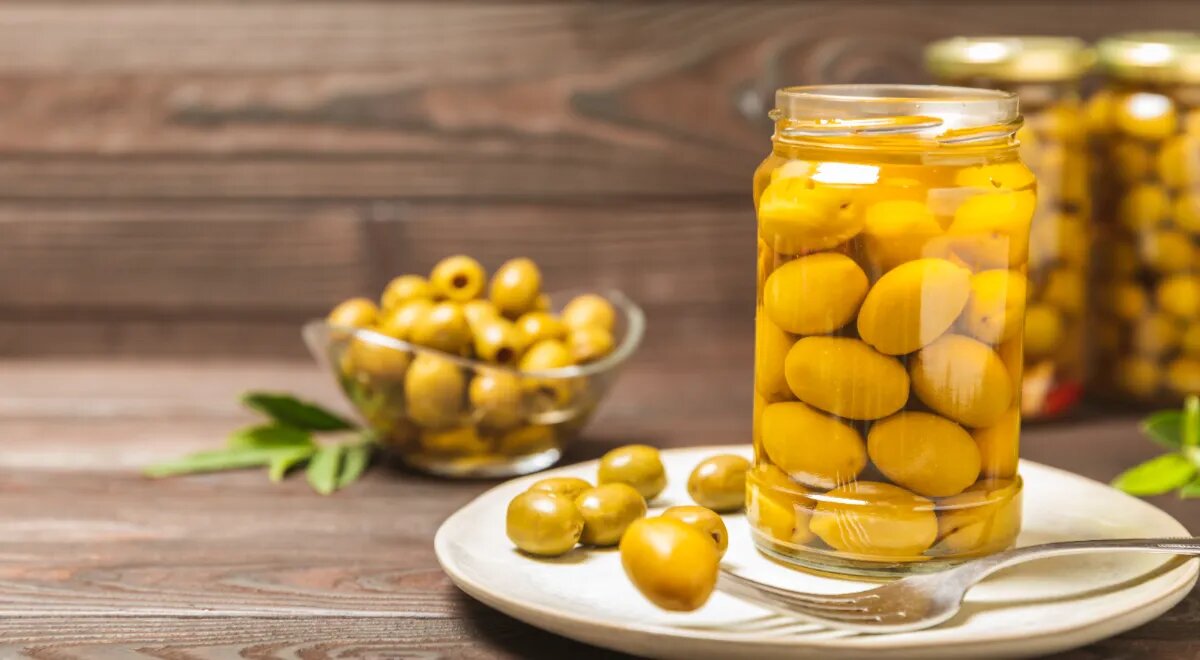 Сколько времени можно хранить открытые оливки в холодильнике