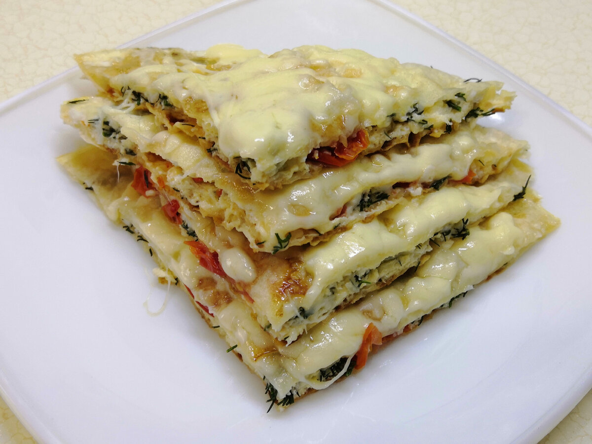 Пулярная яичница в лаваше: здоровый завтрак за считанные минуты