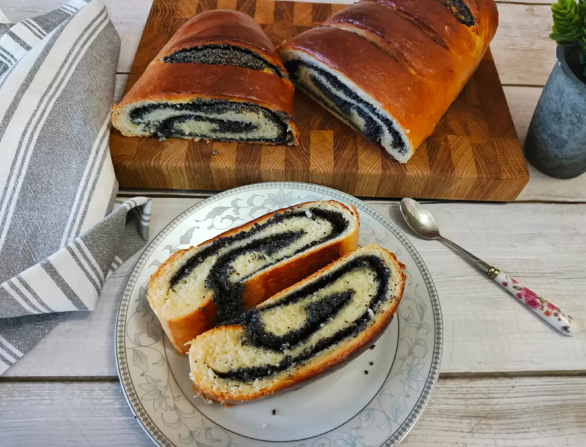 Идеальный маковый рулет: подробный рецепт