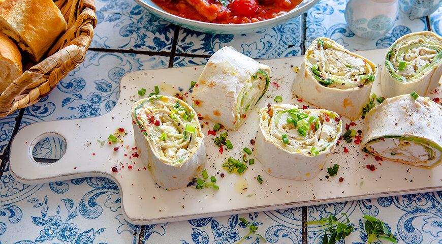 Изысканные рулетики с кабачками и хумусом для вашего стола