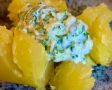 Отварной картофель с йогуртовым соусом