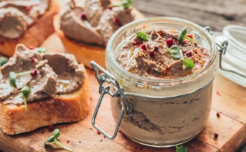 Печеночный паштет без жарки: легкость и насыщенный вкус